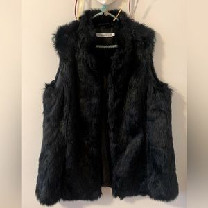 Faux fur Ricki’s vest - black - size Large